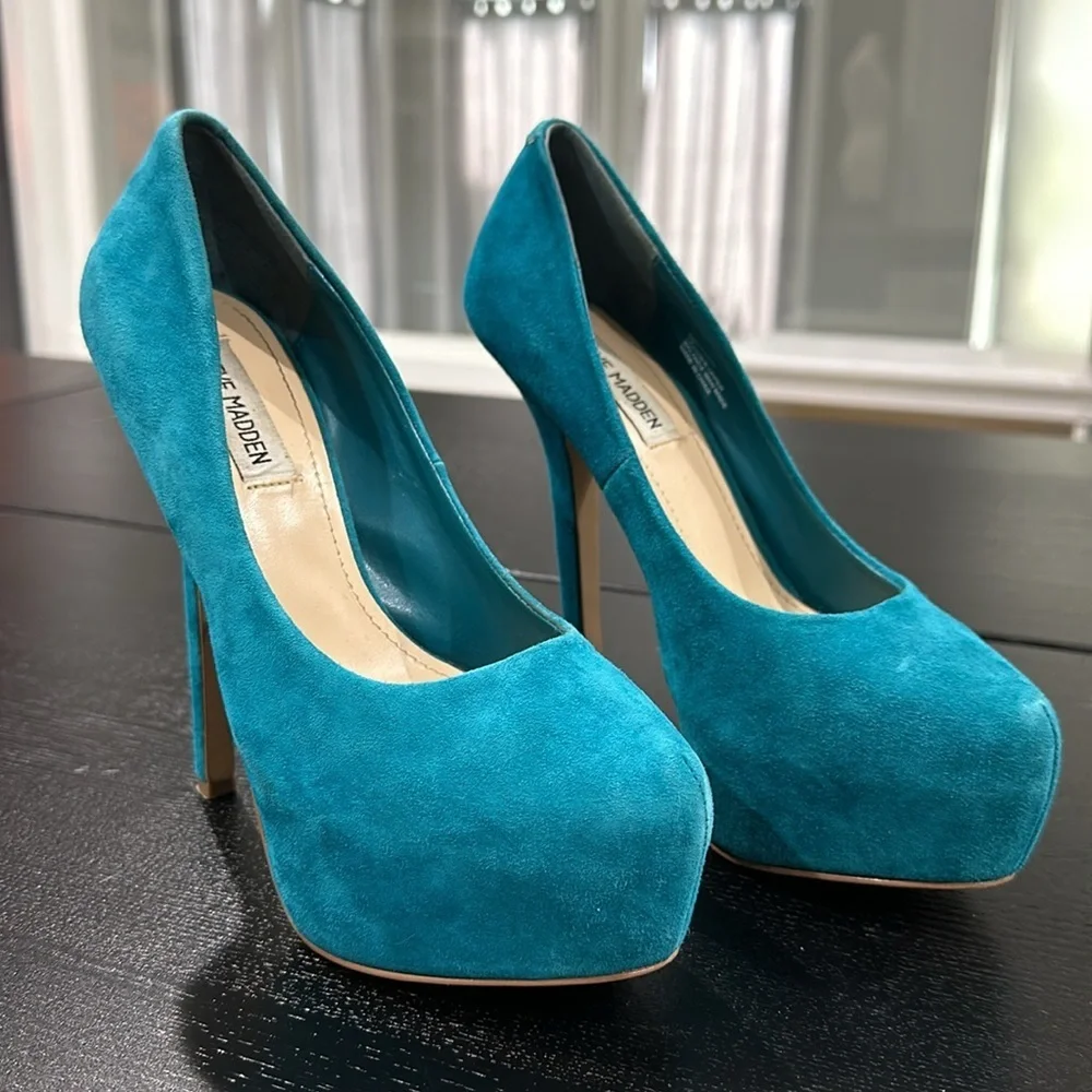 Steve Madden Babylonn Teal Suede Platform Heels - 8